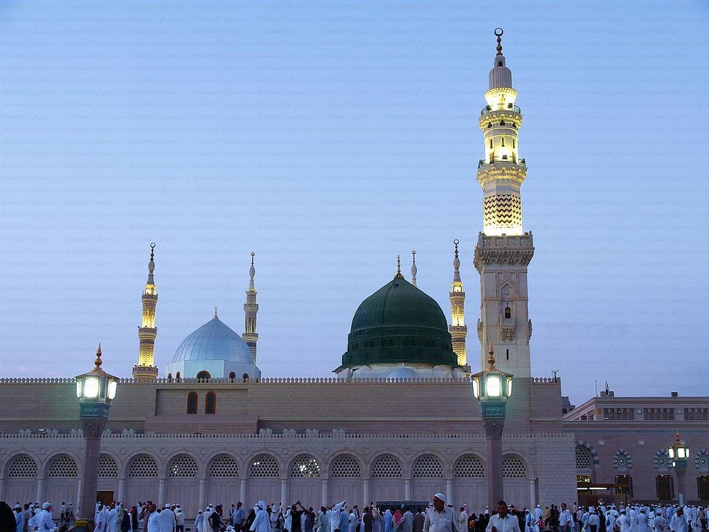 Madina Background